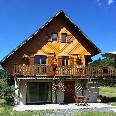 Chalet Entre Lac Et Volcan Murol Buitenkant foto